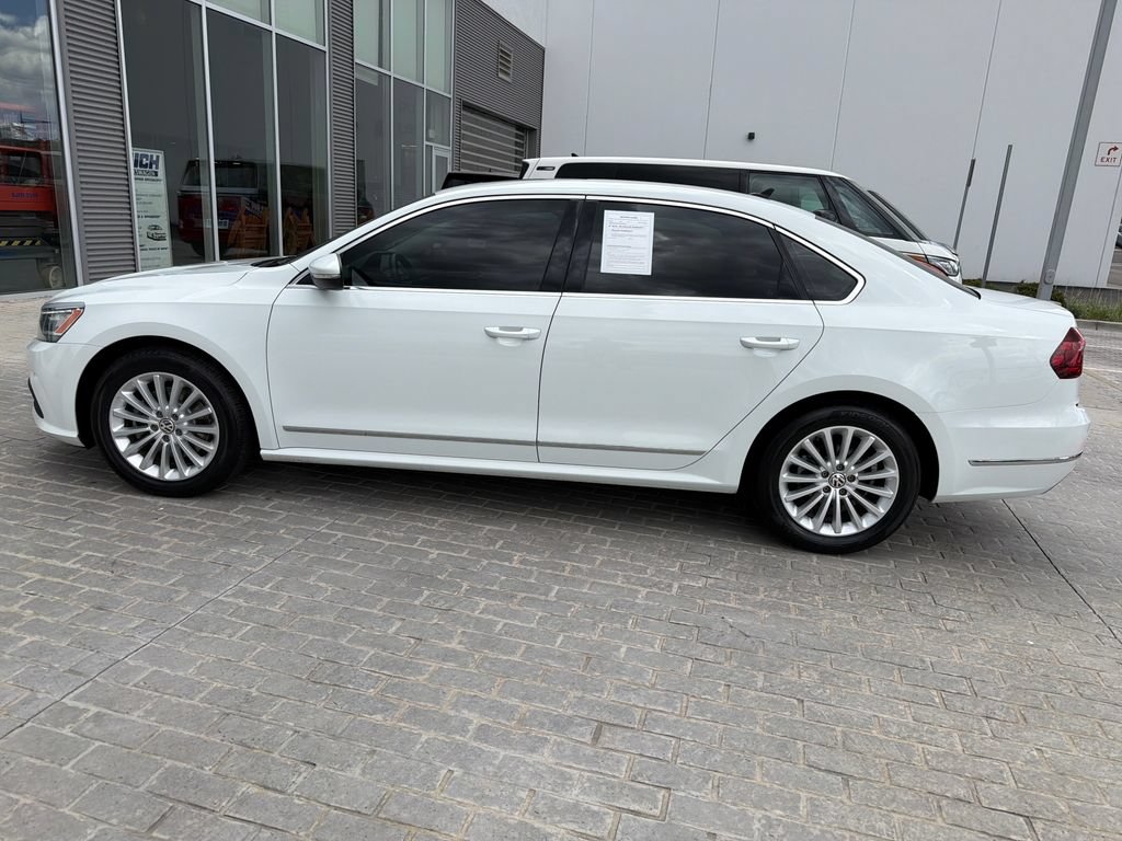 Used 2017 Volkswagen Passat 1.8T SE FWD video 2