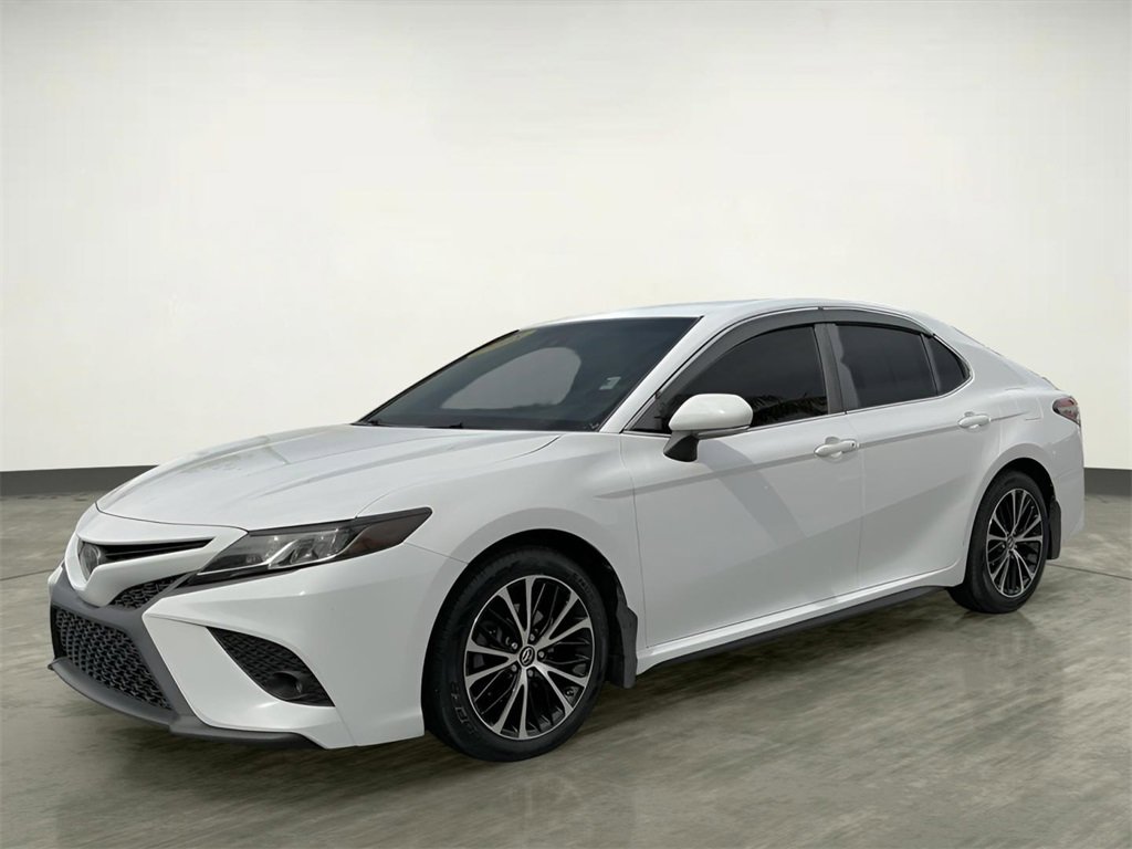 Used 2018 Toyota Camry SE
