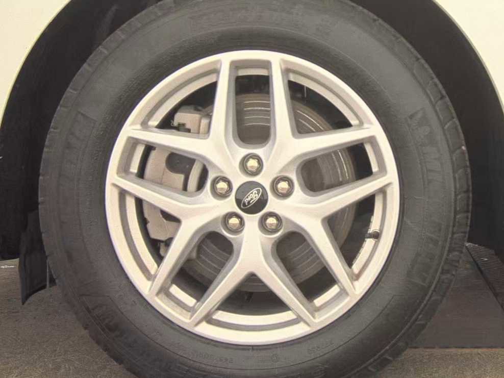 Used 2023 Ford Edge SEL w/ Convenience Package image 8