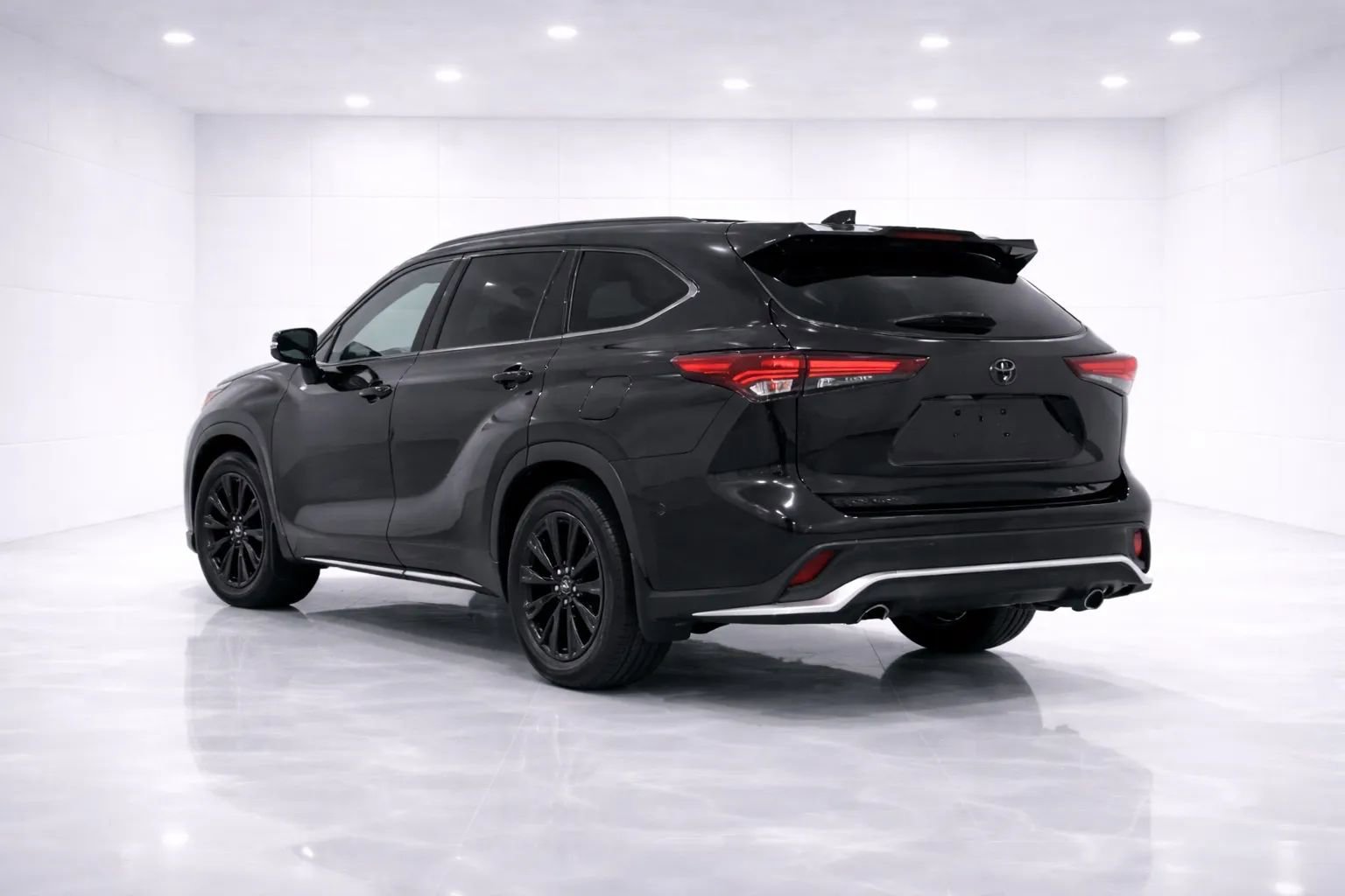 Used 2024 Toyota Highlander XSE image 3