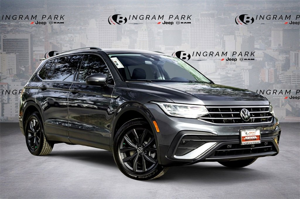 Used 2012 Jeep Grand Cherokee Laredo w/ Laredo E Group image 1