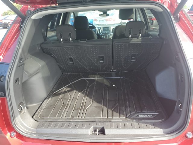 Used 2019 Chevrolet Equinox LT w/ Driver Convenience Package FWD image 9