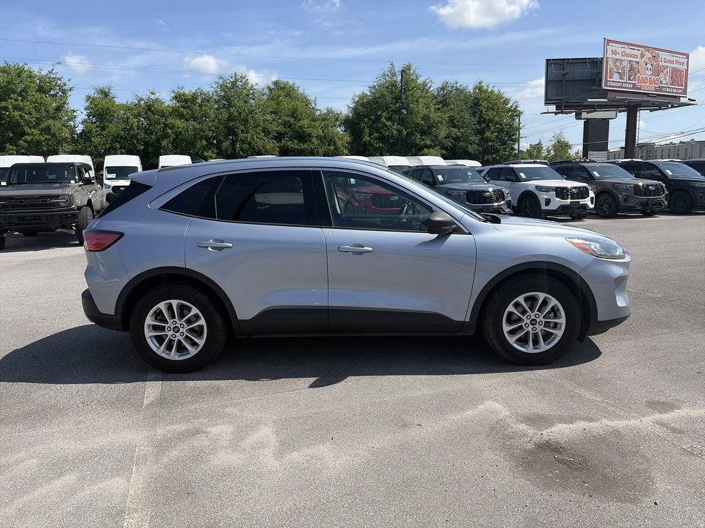 Used 2022 Ford Escape SE w/ Convenience Package FWD image 8