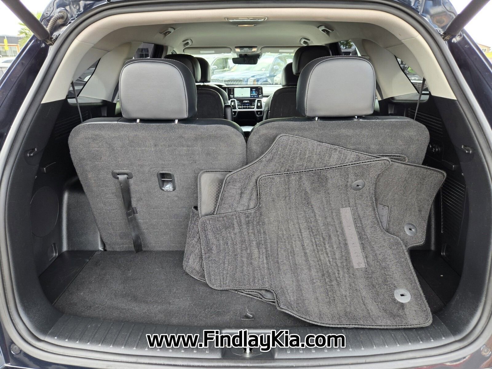 Used 2023 Kia Sorento EX AWD/4WD image 15