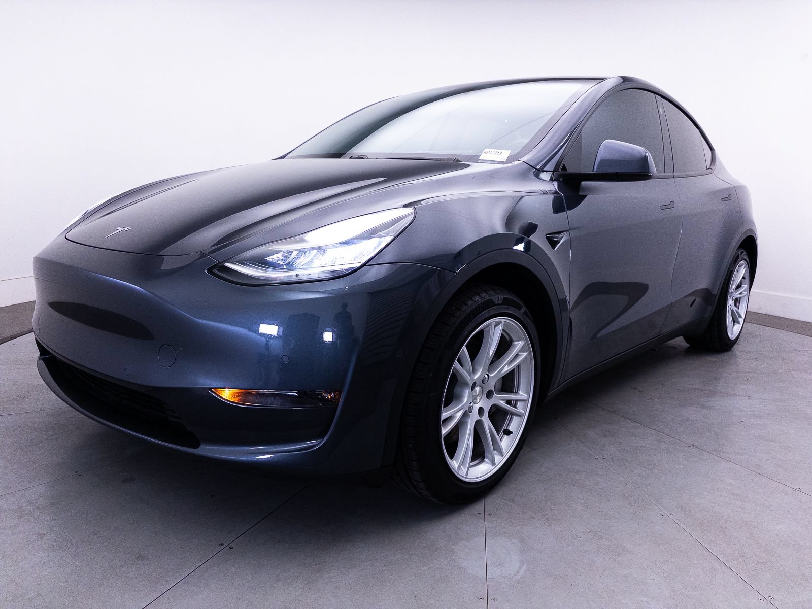 Used 2021 Tesla Model Y Long Range AWD/4WD image 13