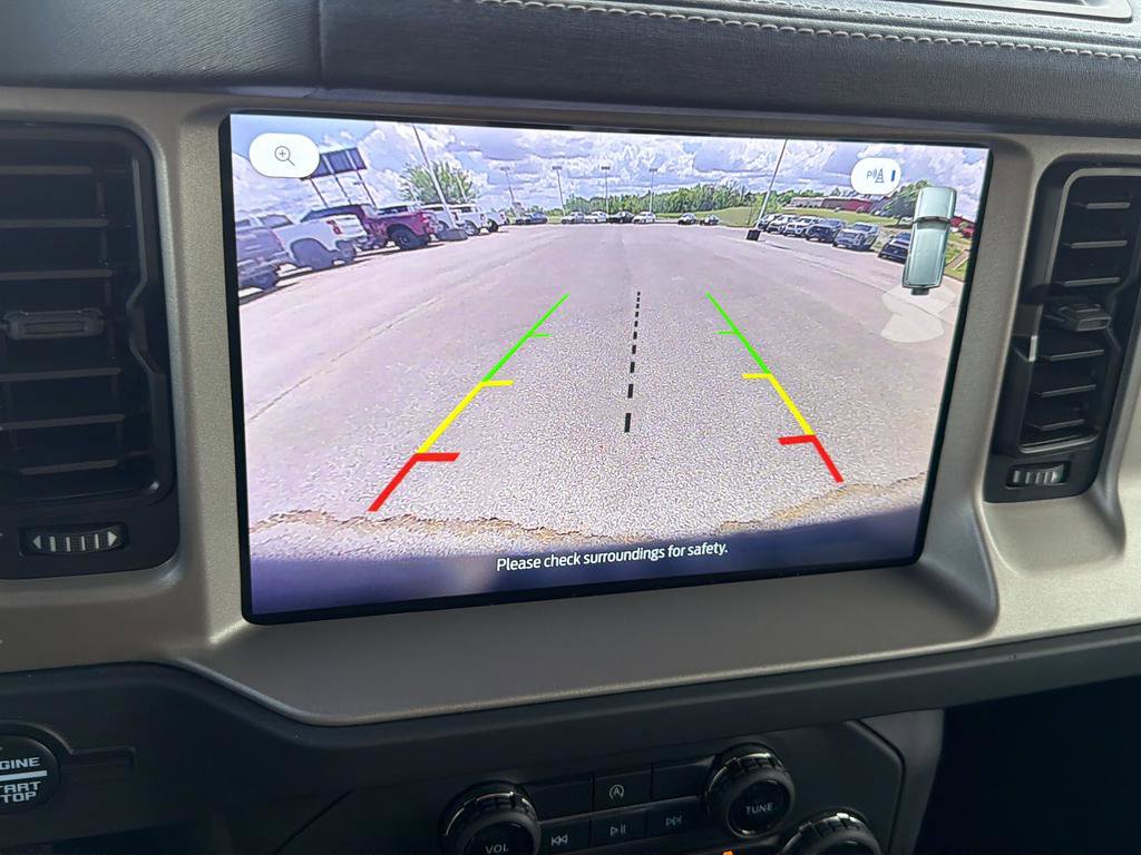 Used 2025 Ford Bronco Outer Banks image 24