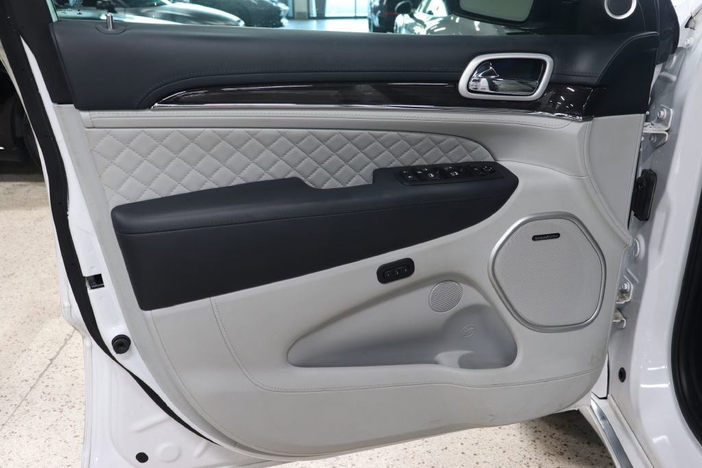 Used 2021 Jeep Grand Cherokee Summit image 9