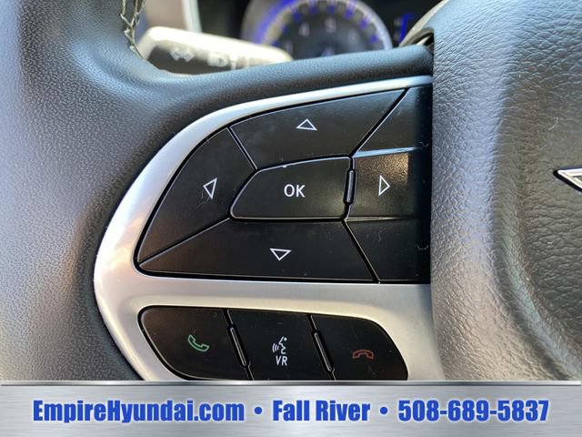 Used 2023 Chrysler Voyager LX FWD image 14