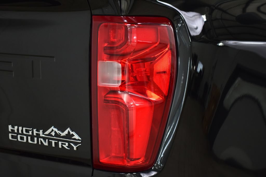 Used 2024 Chevrolet Silverado 3500 High Country w/ High Country Premium Package AWD/4WD image 22