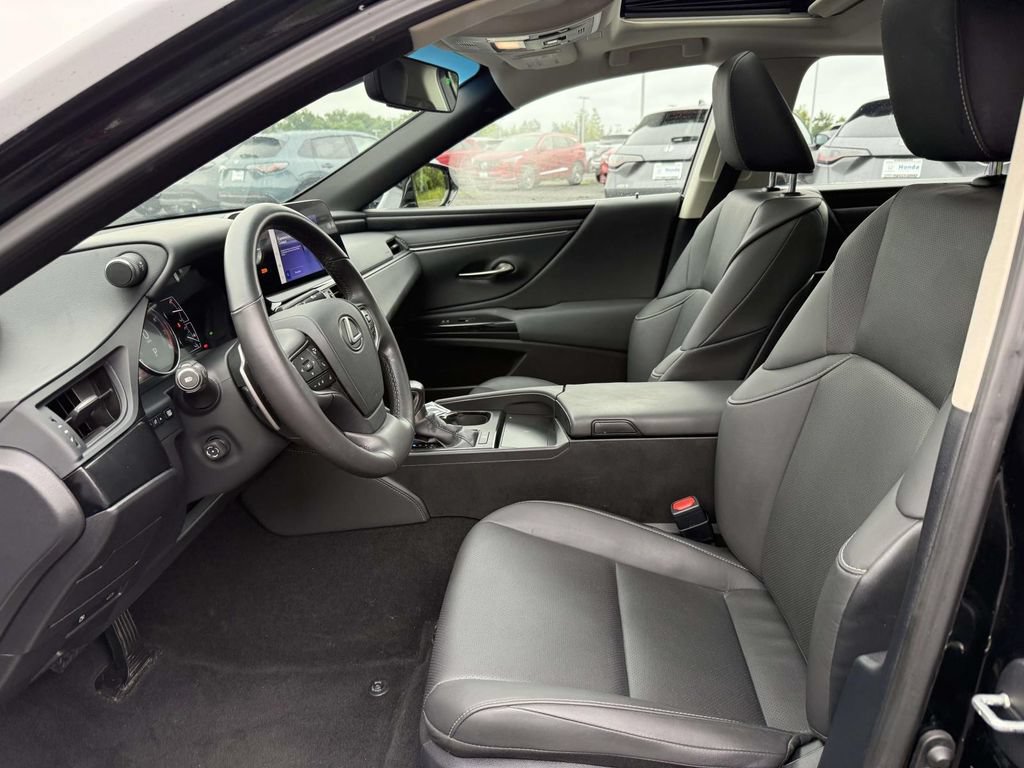 Used 2024 Lexus ES 250 w/ Premium Package AWD/4WD image 13