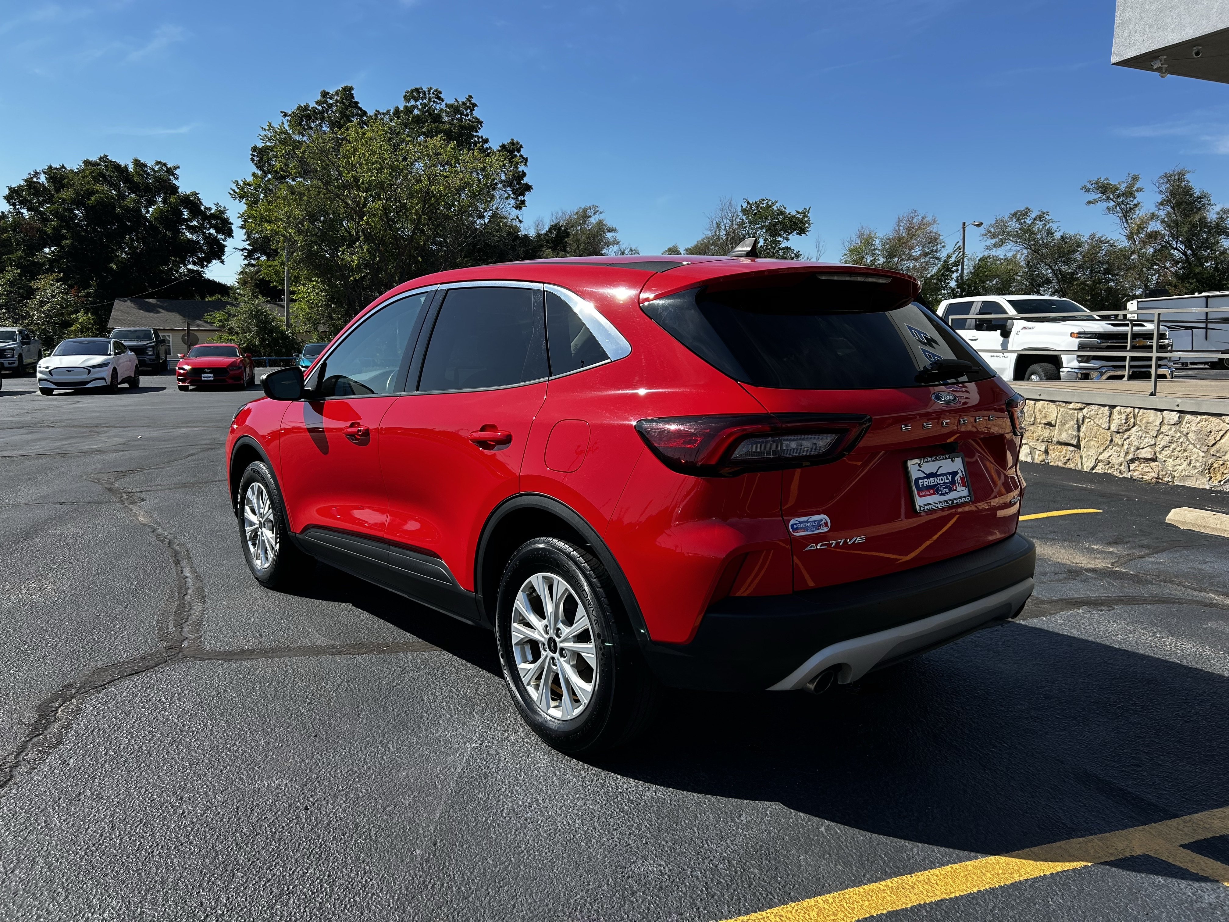 Used 2024 Ford Escape Active AWD/4WD image 6