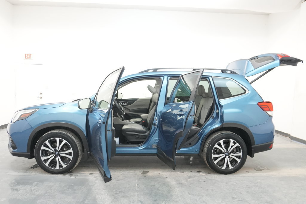 Used 2023 Subaru Forester Limited w/ Popular Package #3 AWD/4WD image 31