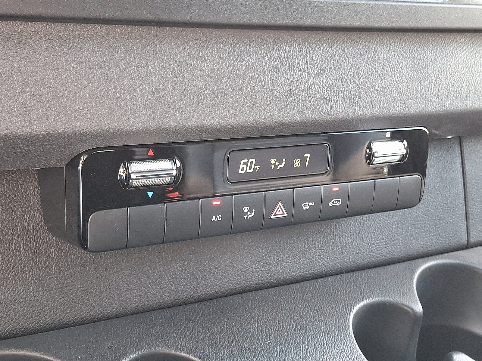 Used 2024 Mercedes-Benz Sprinter 2500 image 28
