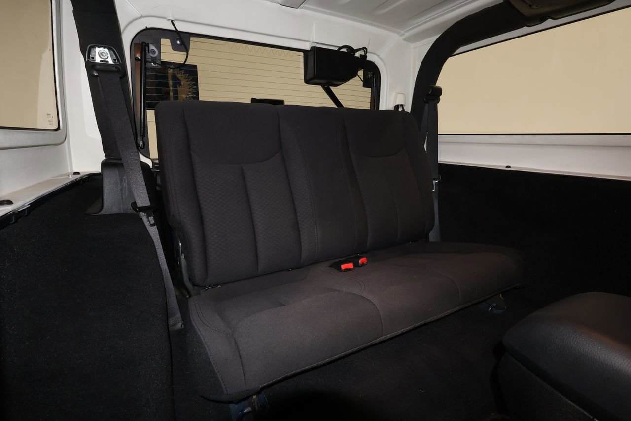 Used 2013 Jeep Wrangler Sport AWD/4WD image 16