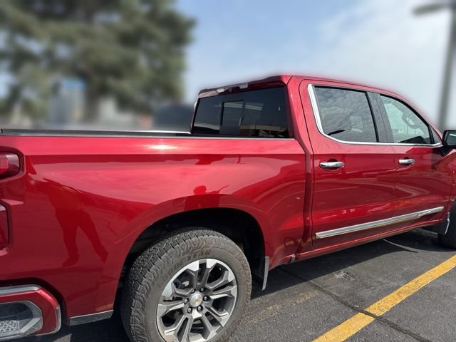 Used 2025 Chevrolet Silverado 1500 High Country AWD/4WD image 39