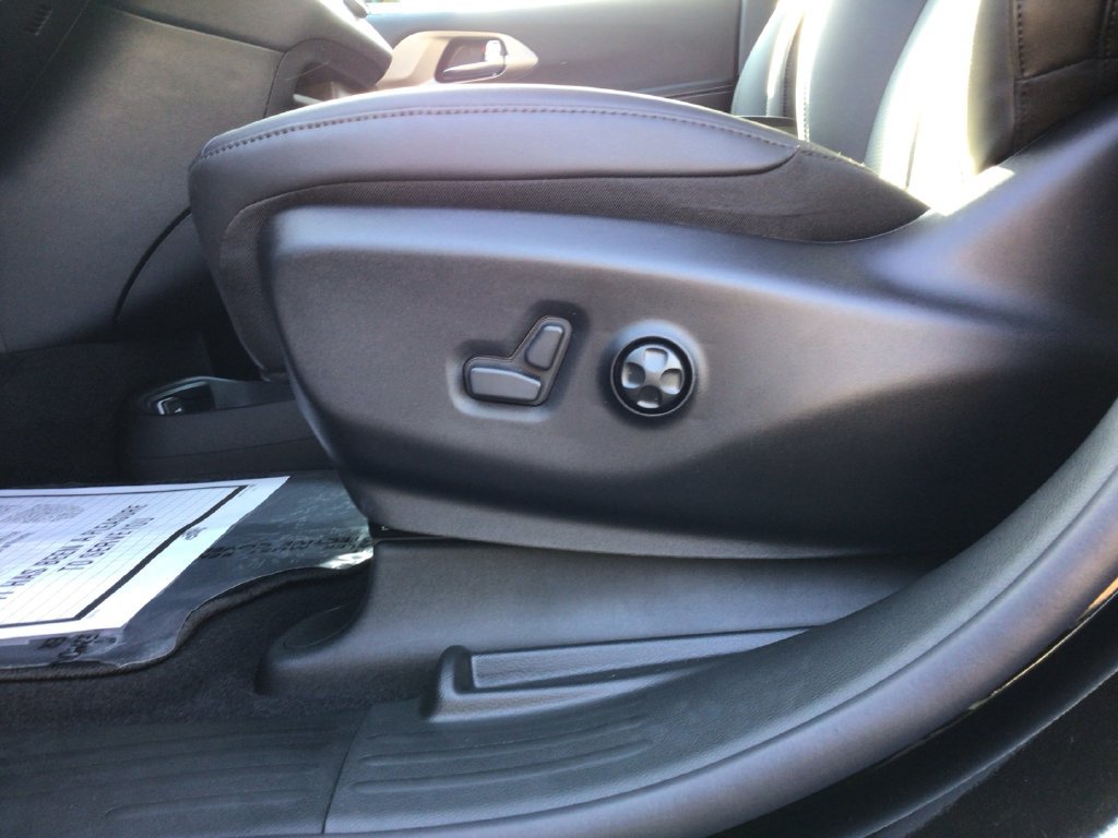 New 2027 Chrysler Pacifica LX FWD image 19