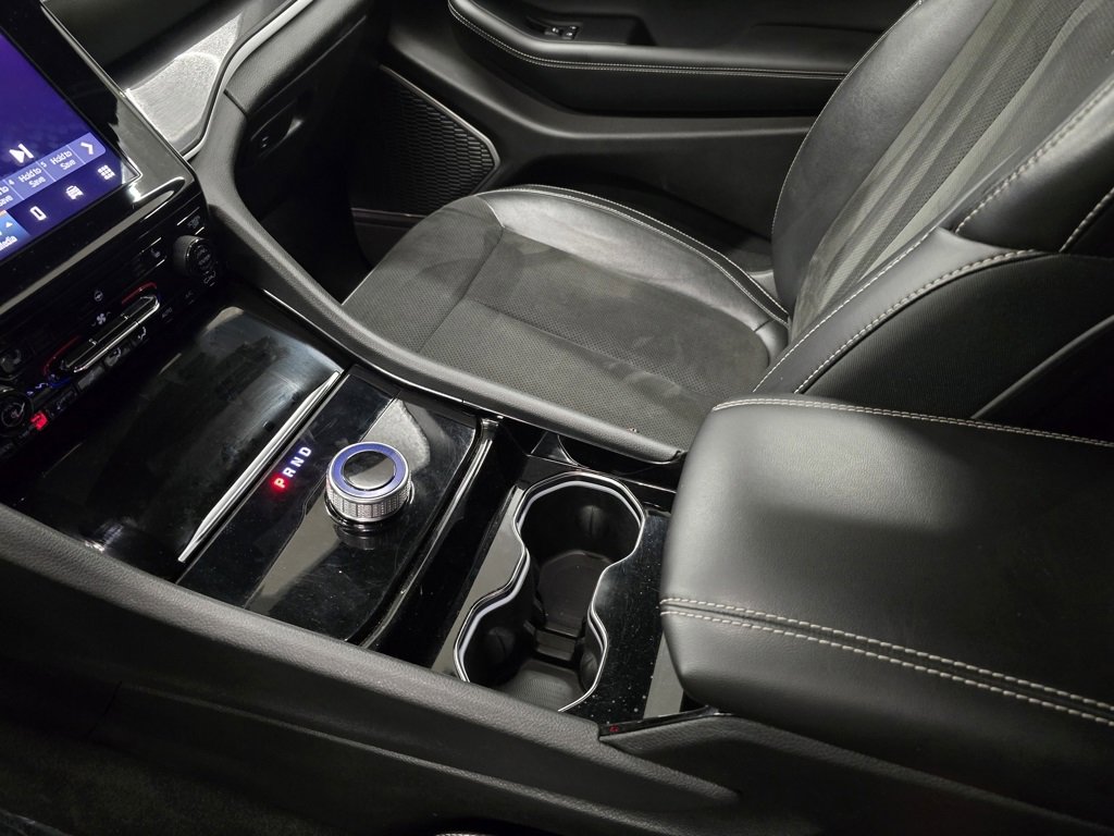 Used 2022 Jeep Grand Cherokee L Laredo image 23