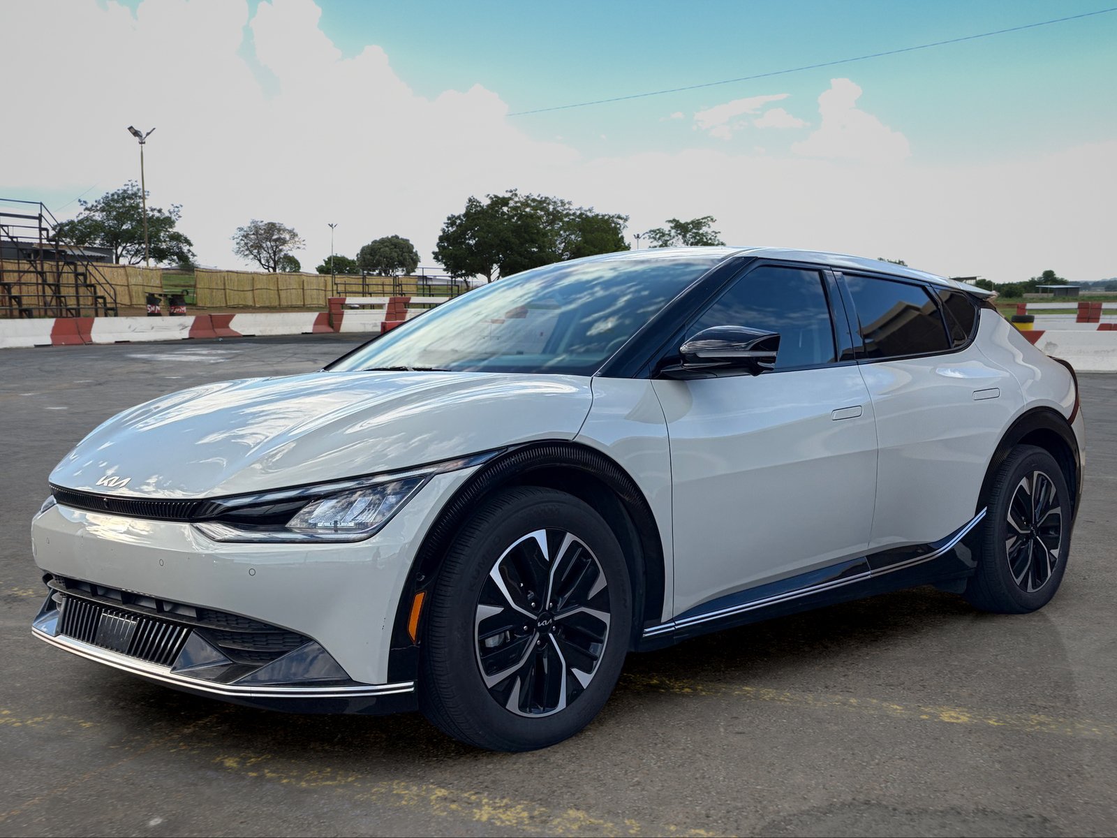 Certified 2024 Kia EV6 Wind w/ Wind Technology Package RWD image 5