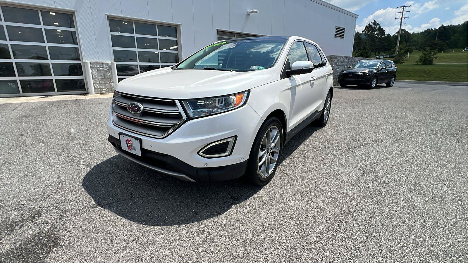 Used 2015 Ford Edge Titanium w/ Equipment Group 302A AWD/4WD image 8