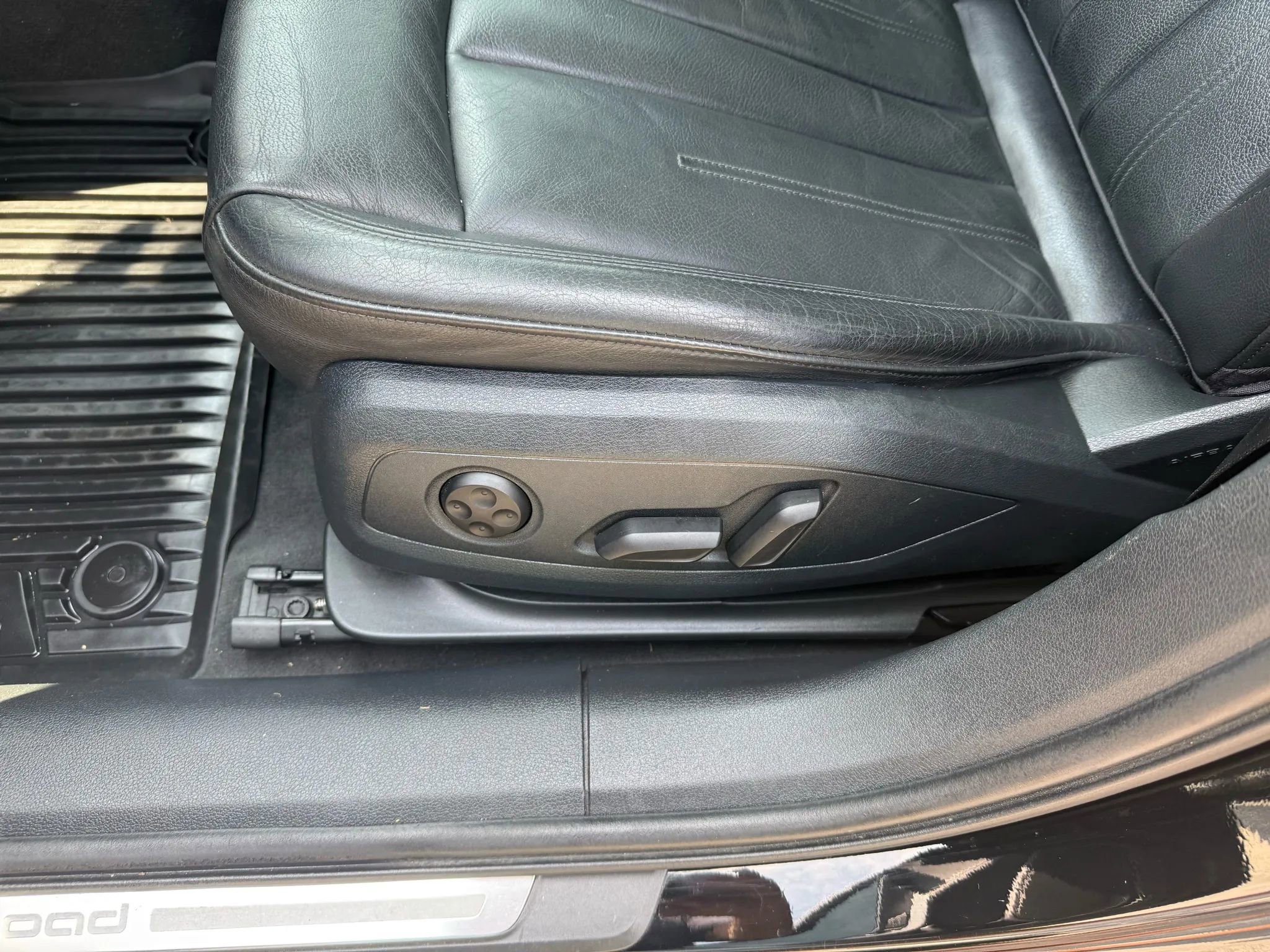 Used 2017 Audi A4 2.0T allroad Premium w/ Convenience Package image 22