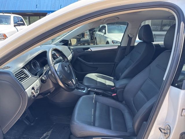 Used 2012 Volkswagen Jetta TDI FWD image 9