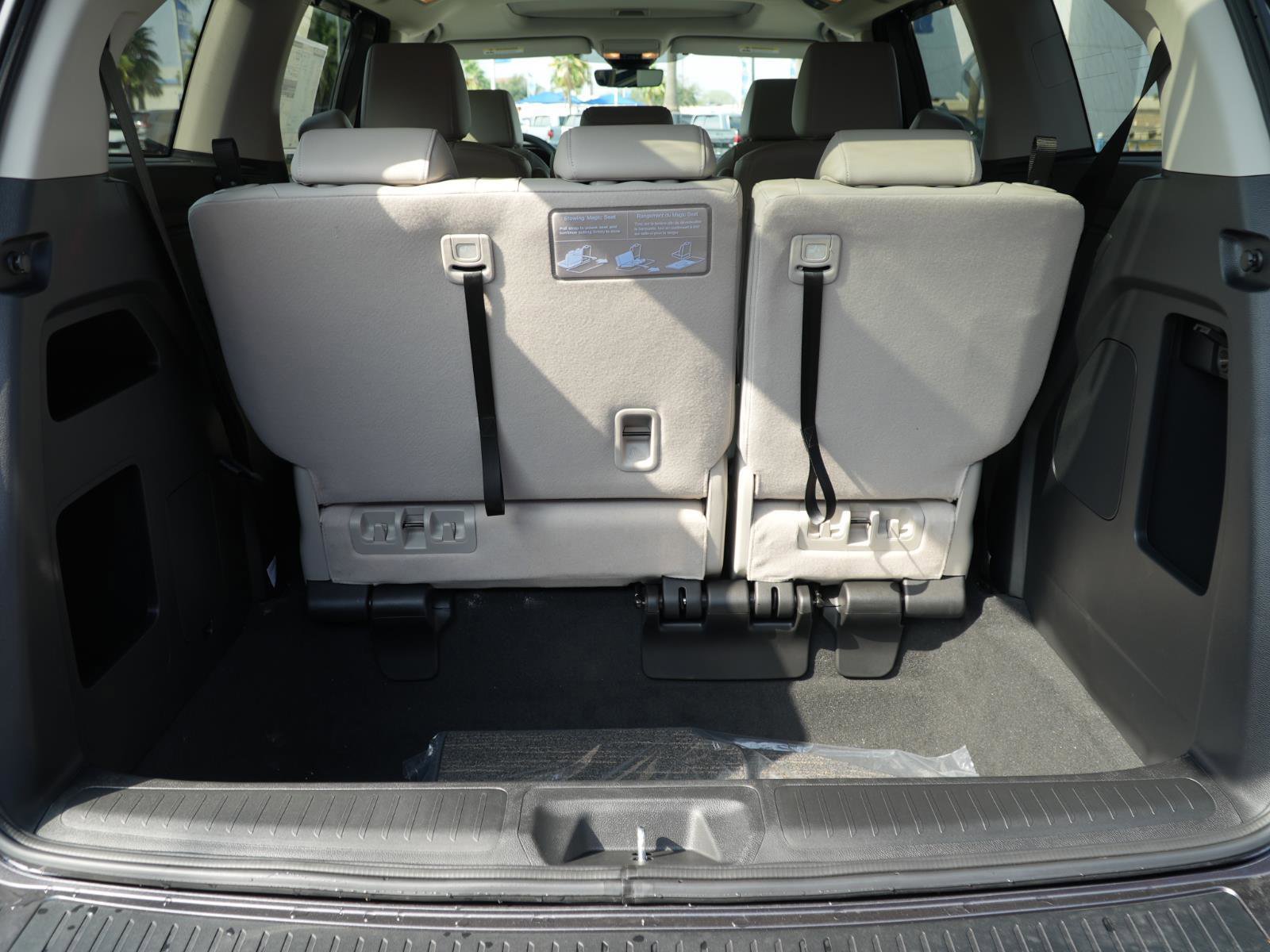 New 2026 Honda Odyssey EX-L image 8