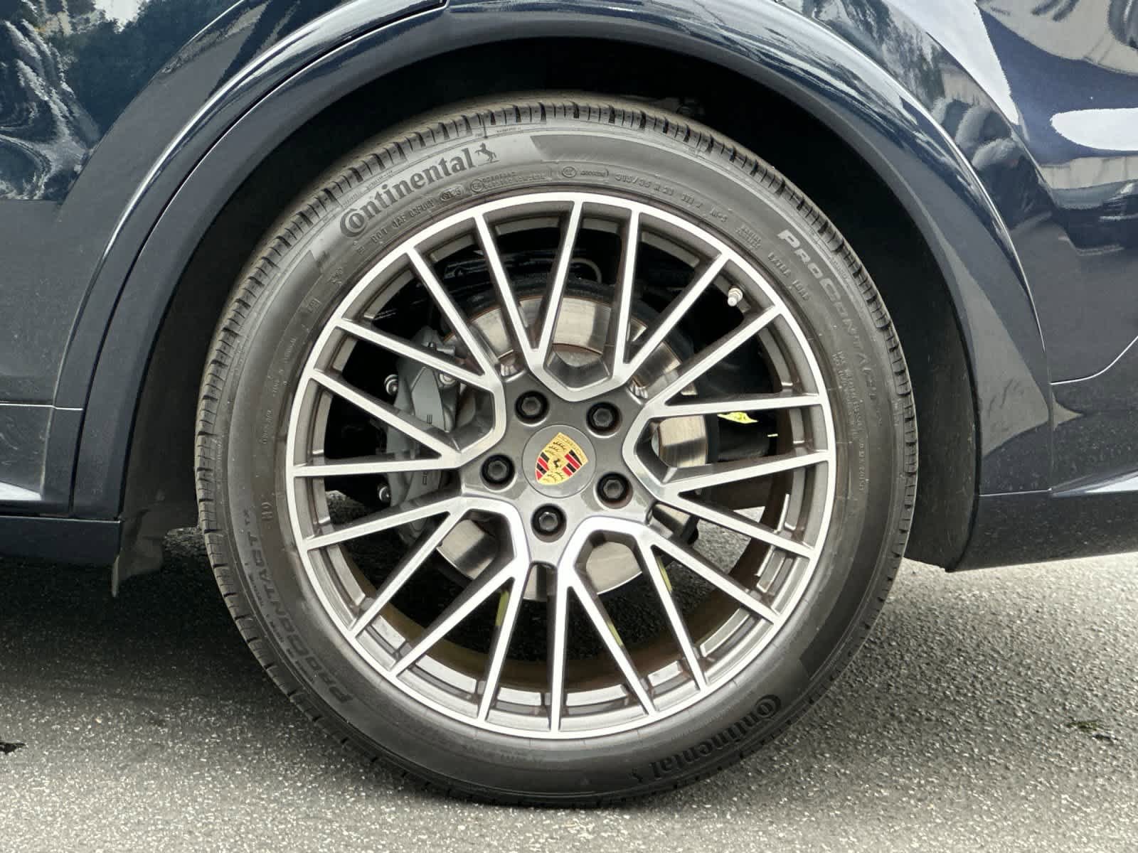 Certified 2023 Porsche Cayenne S AWD/4WD image 32