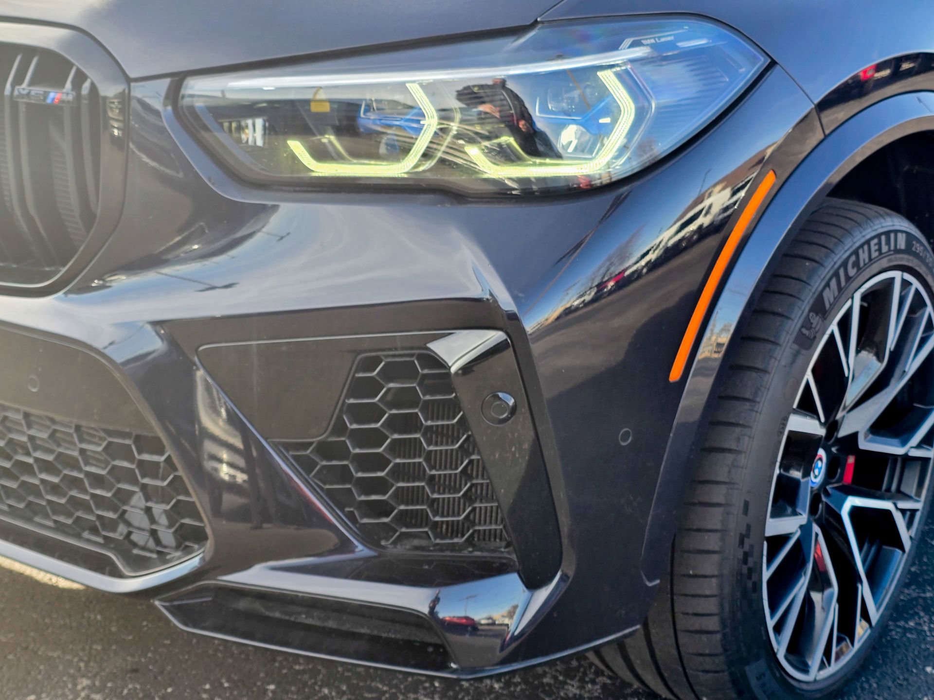 Used 2023 BMW X5 M w/ Competition Package image 5