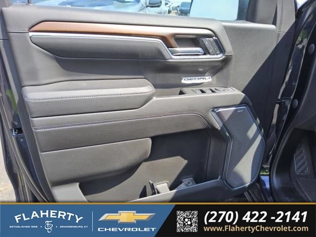 Used 2024 GMC Sierra 1500 Denali w/ Denali Reserve Package AWD/4WD image 4