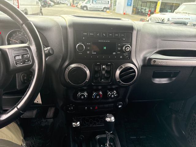 Used 2018 Jeep Wrangler Unlimited Sport S AWD/4WD image 22