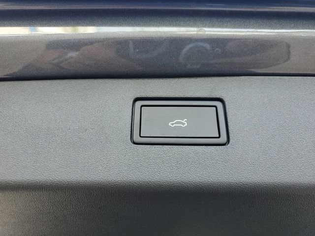 New 2026 Volkswagen Tiguan SE AWD/4WD image 8