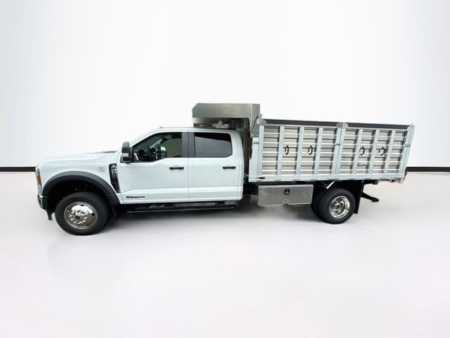 New 2026 Ford F550 4x4 Crew Cab image 3