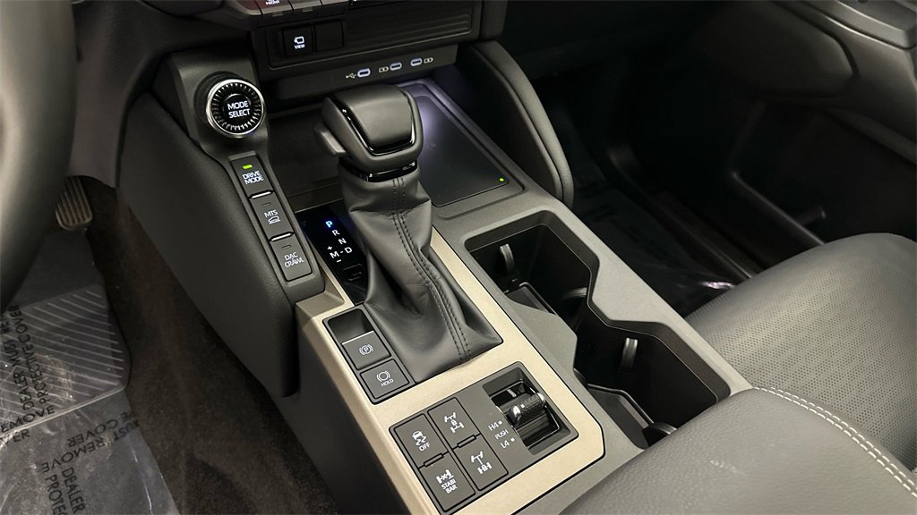 Used 2024 Toyota Land Cruiser image 16