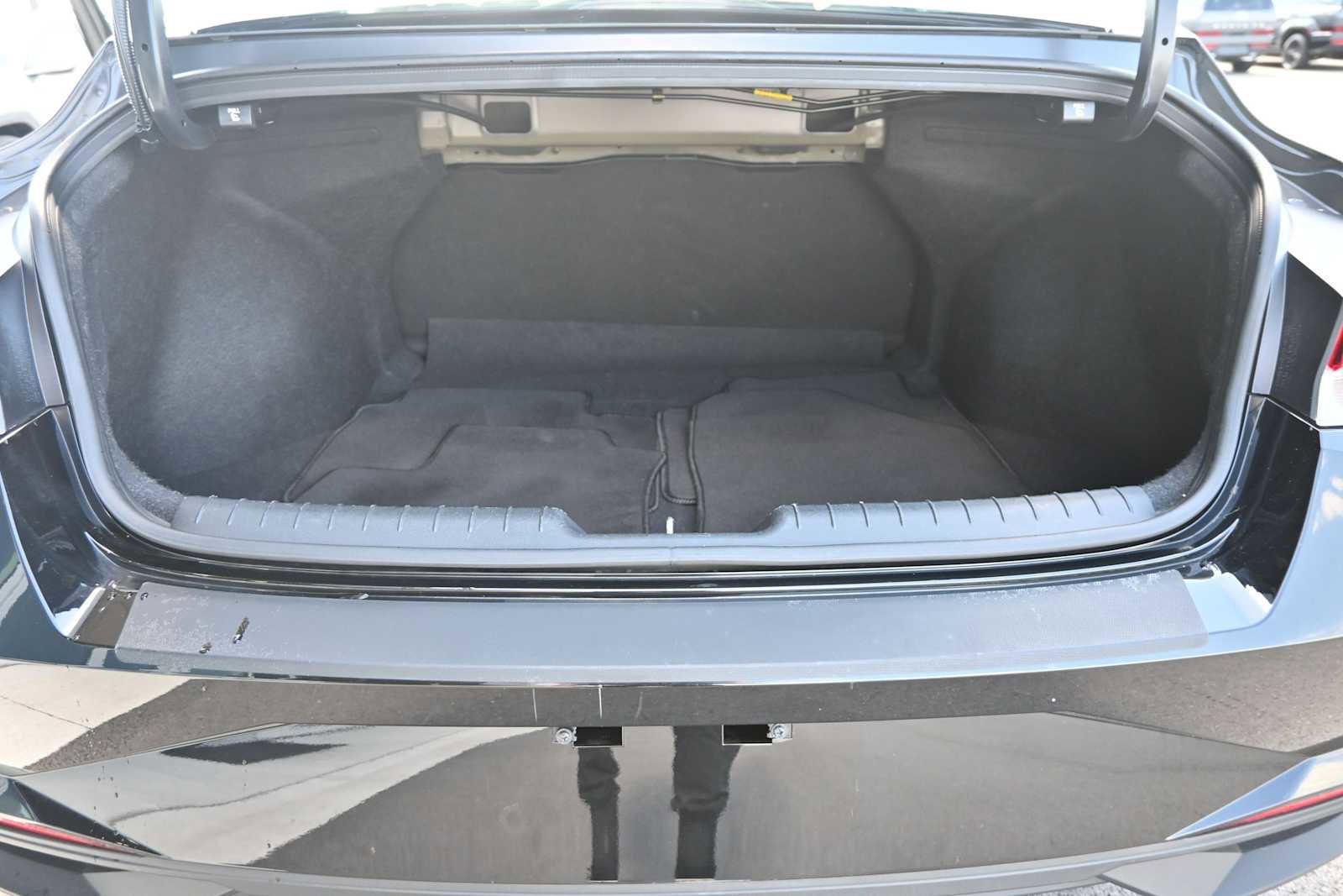 Certified 2023 Hyundai Elantra SEL w/ Convenience Package FWD image 17