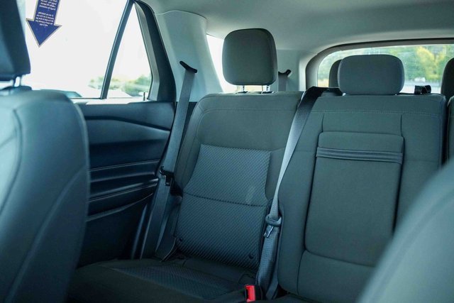 Used 2023 Ford Explorer XLT image 46