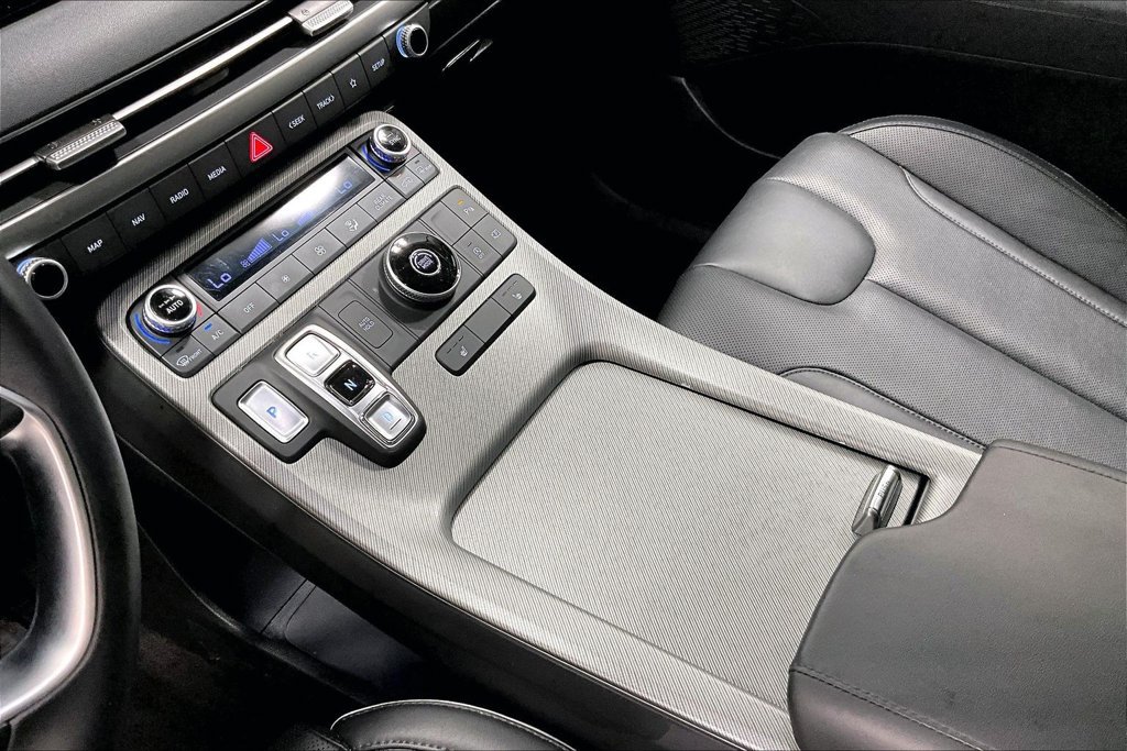 Used 2025 Hyundai Palisade SEL FWD image 17