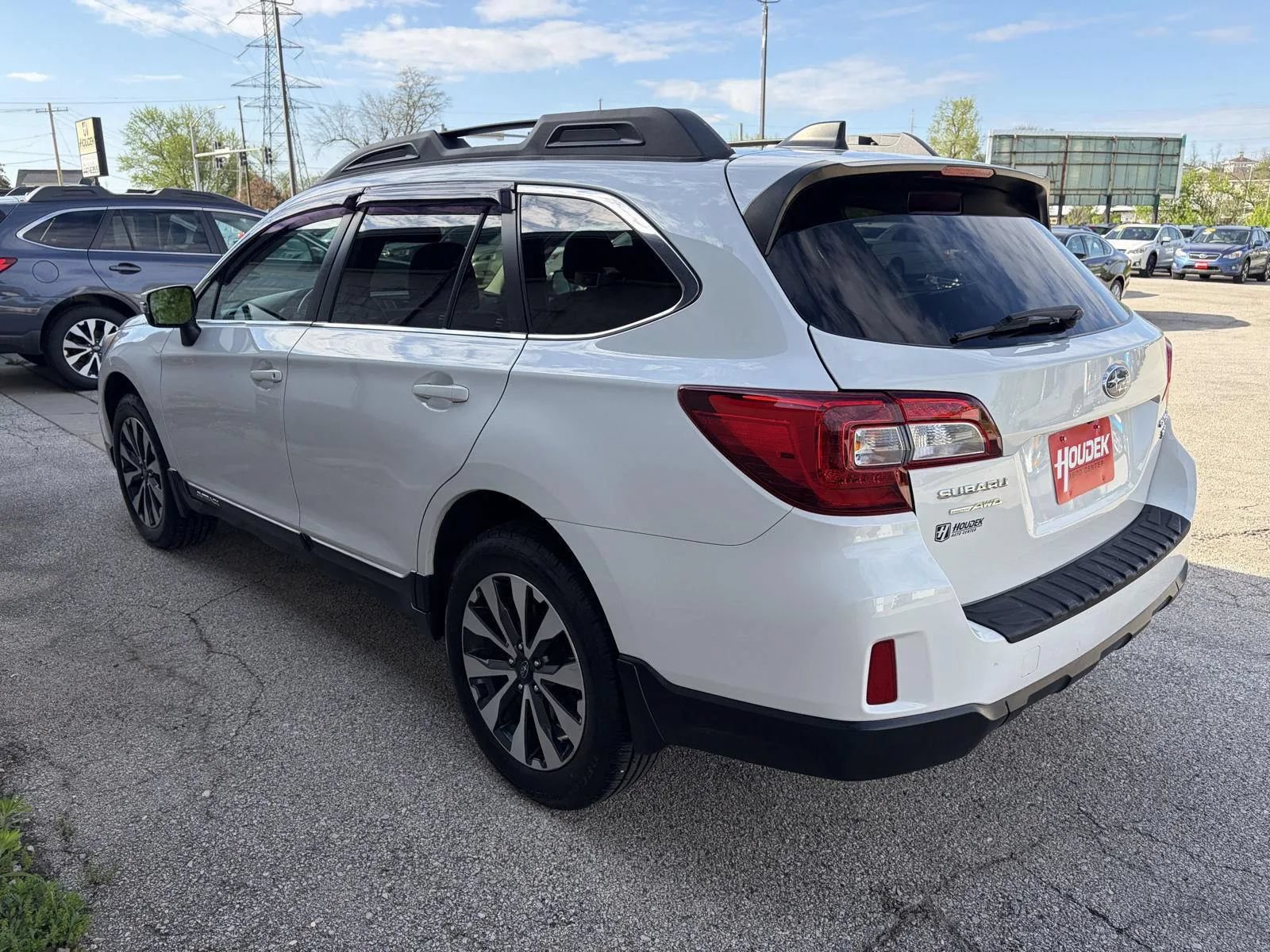 Used 2016 Subaru Outback 3.6R Limited w/ Popular Package #4 AWD/4WD image 6