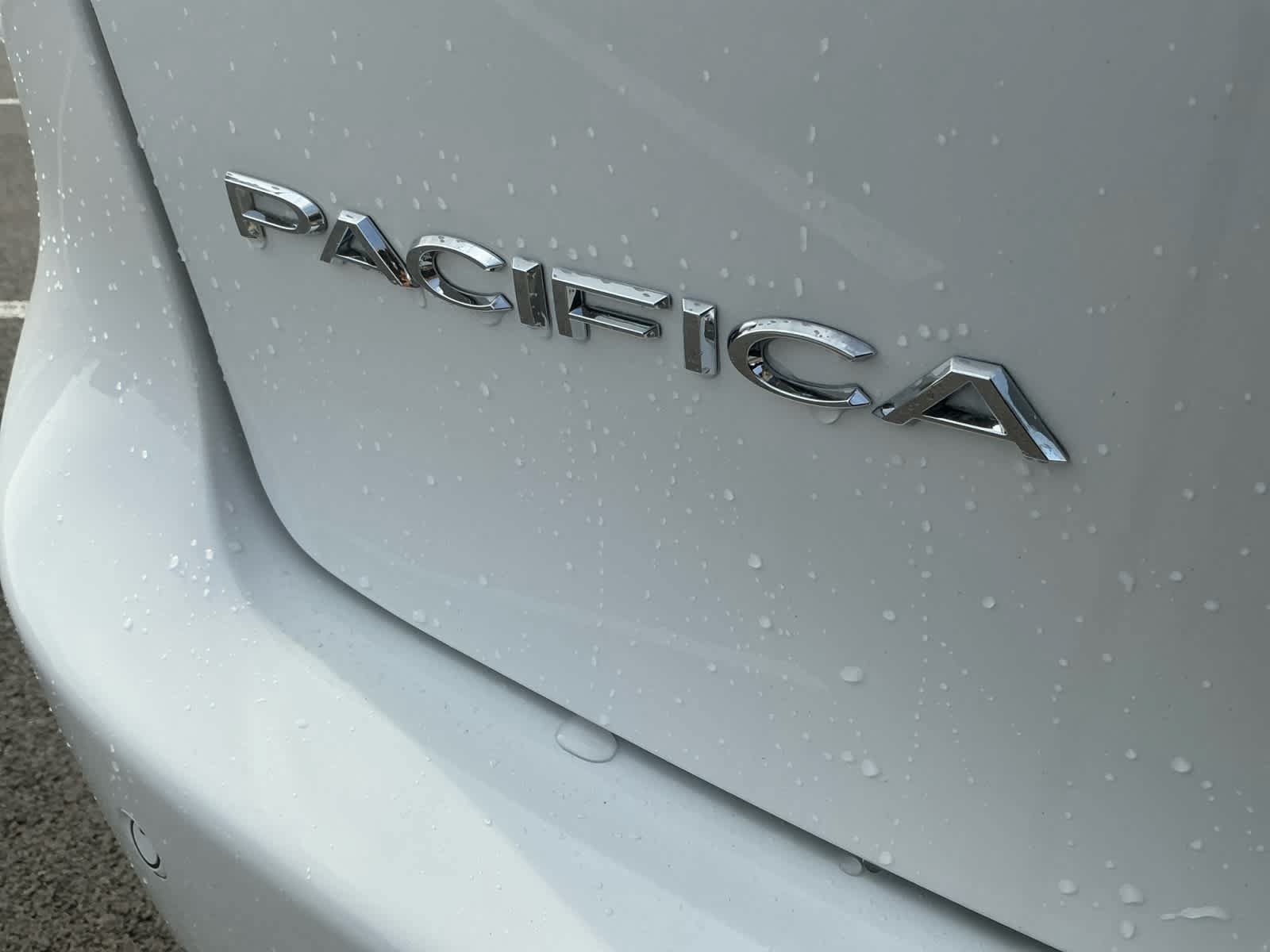 New 2026 Chrysler Pacifica Select FWD image 18