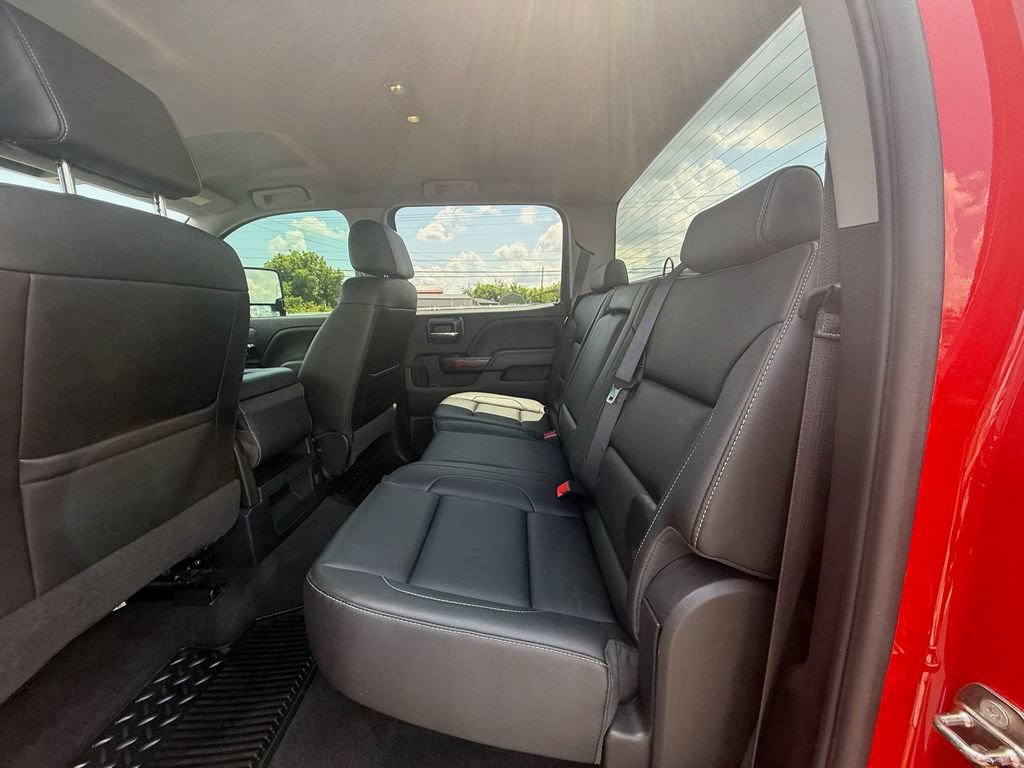 Used 2018 GMC Sierra 3500 SLE w/ SLE Preferred Package AWD/4WD image 19