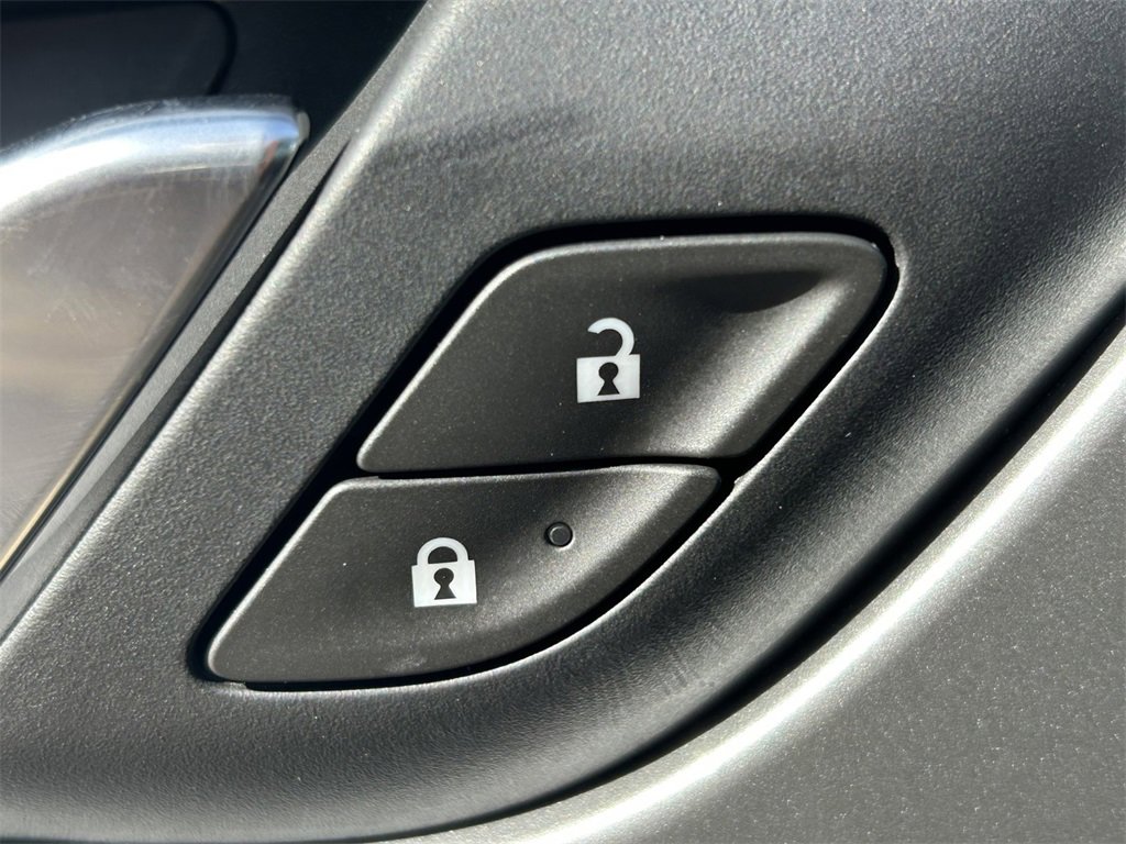 Used 2020 Chevrolet Blazer LT image 22