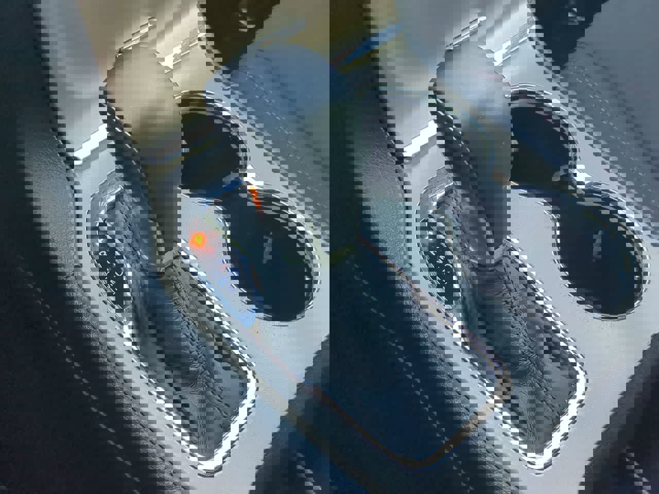 Used 2016 Jeep Grand Cherokee Laredo 75th Anniversary image 30