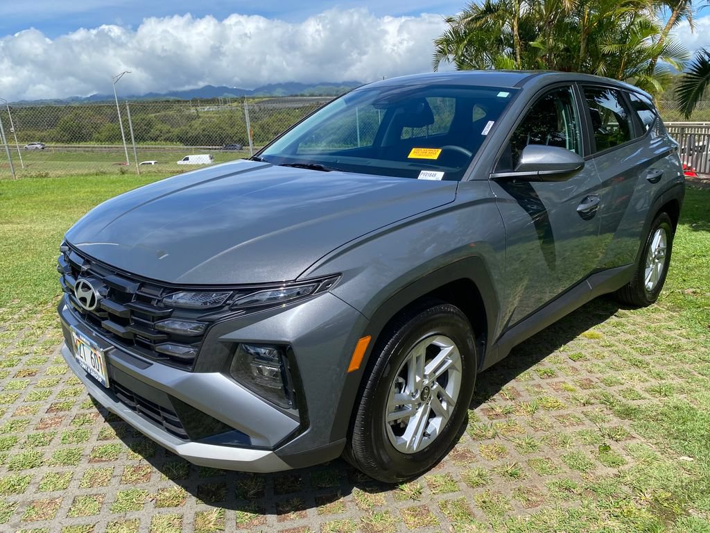Certified 2025 Hyundai Tucson SE FWD image 3