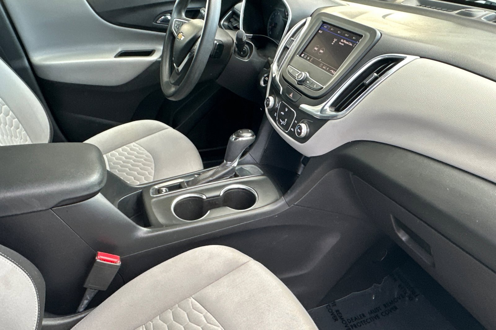 Used 2021 Chevrolet Equinox LS w/ LS Convenience Package image 16