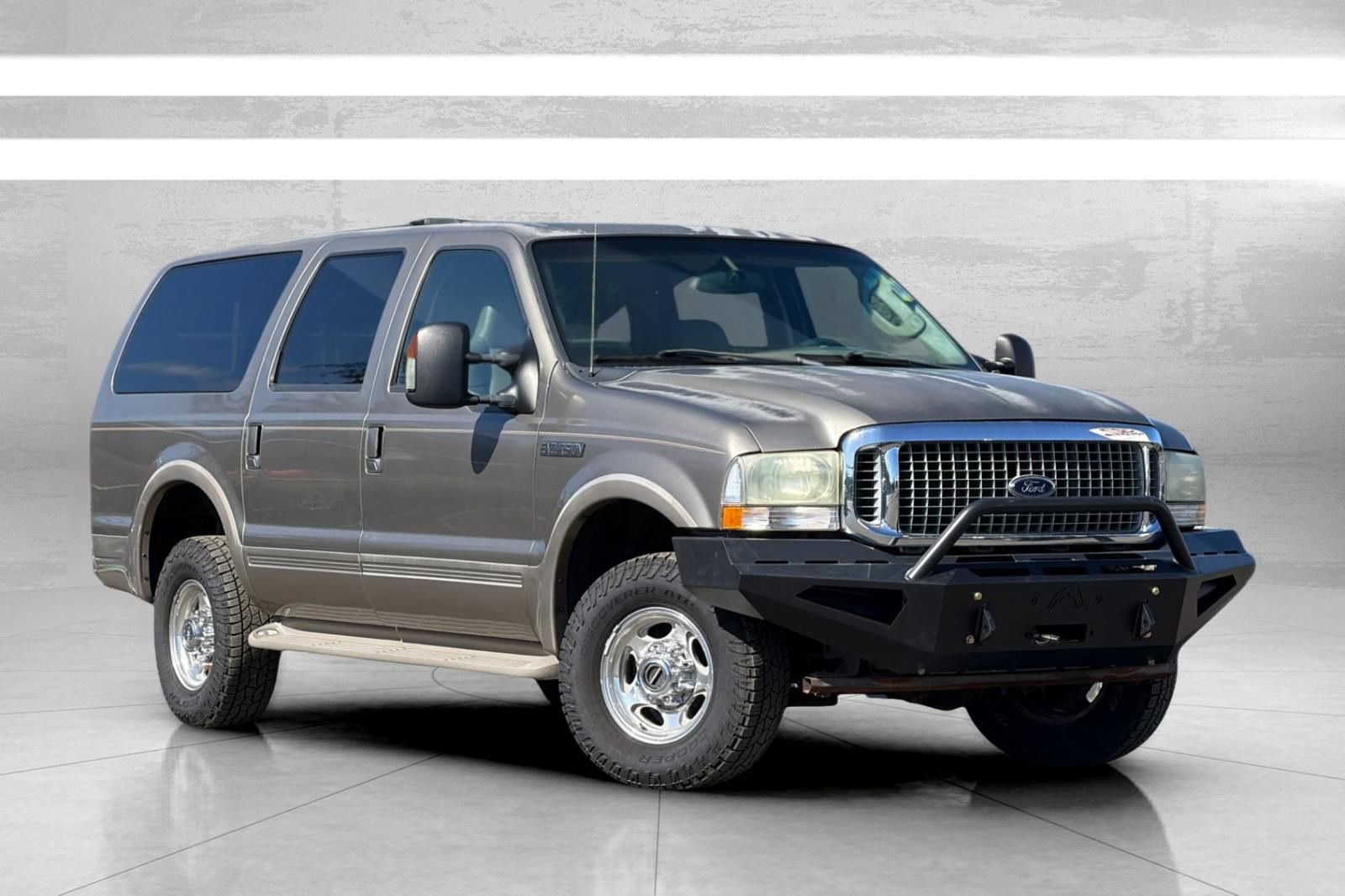 Used 2004 Ford Excursion Eddie Bauer image 2