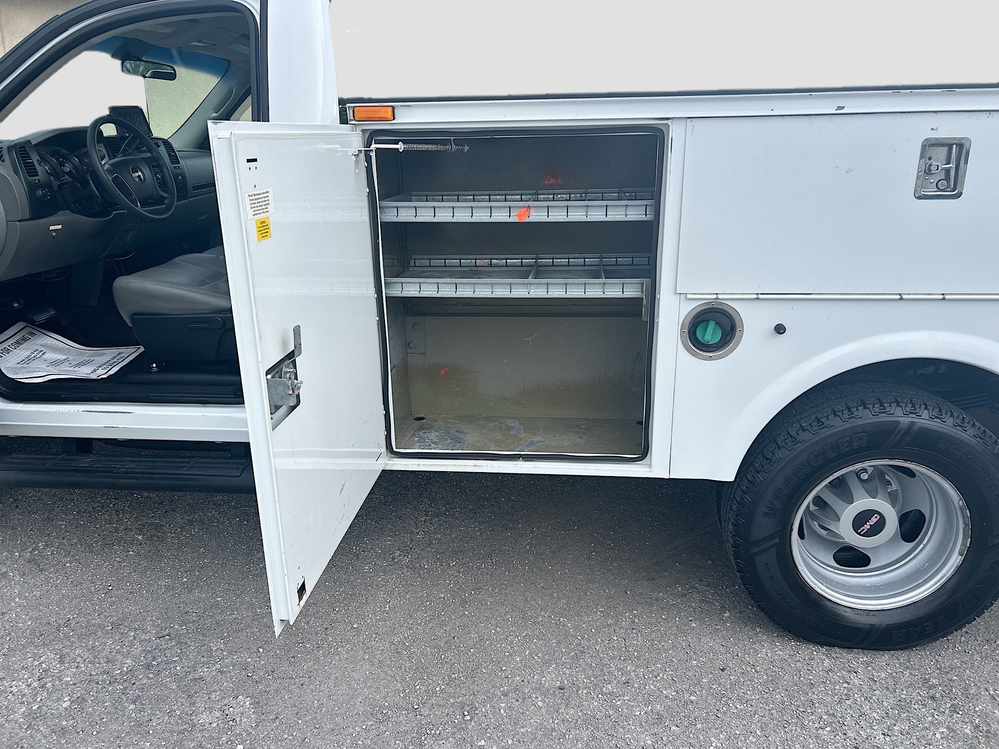 Used 2011 GMC Sierra 3500 W/T RWD image 21