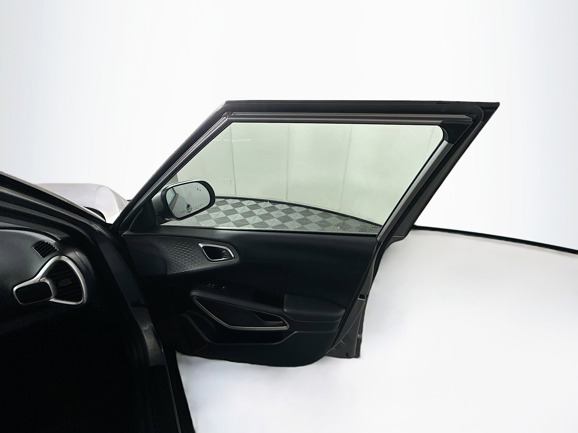 Used 2025 Kia Soul LX w/ LX Technology Package FWD image 30