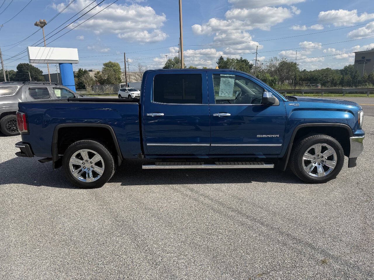 Used 2018 GMC Sierra 1500 SLT AWD/4WD image 5