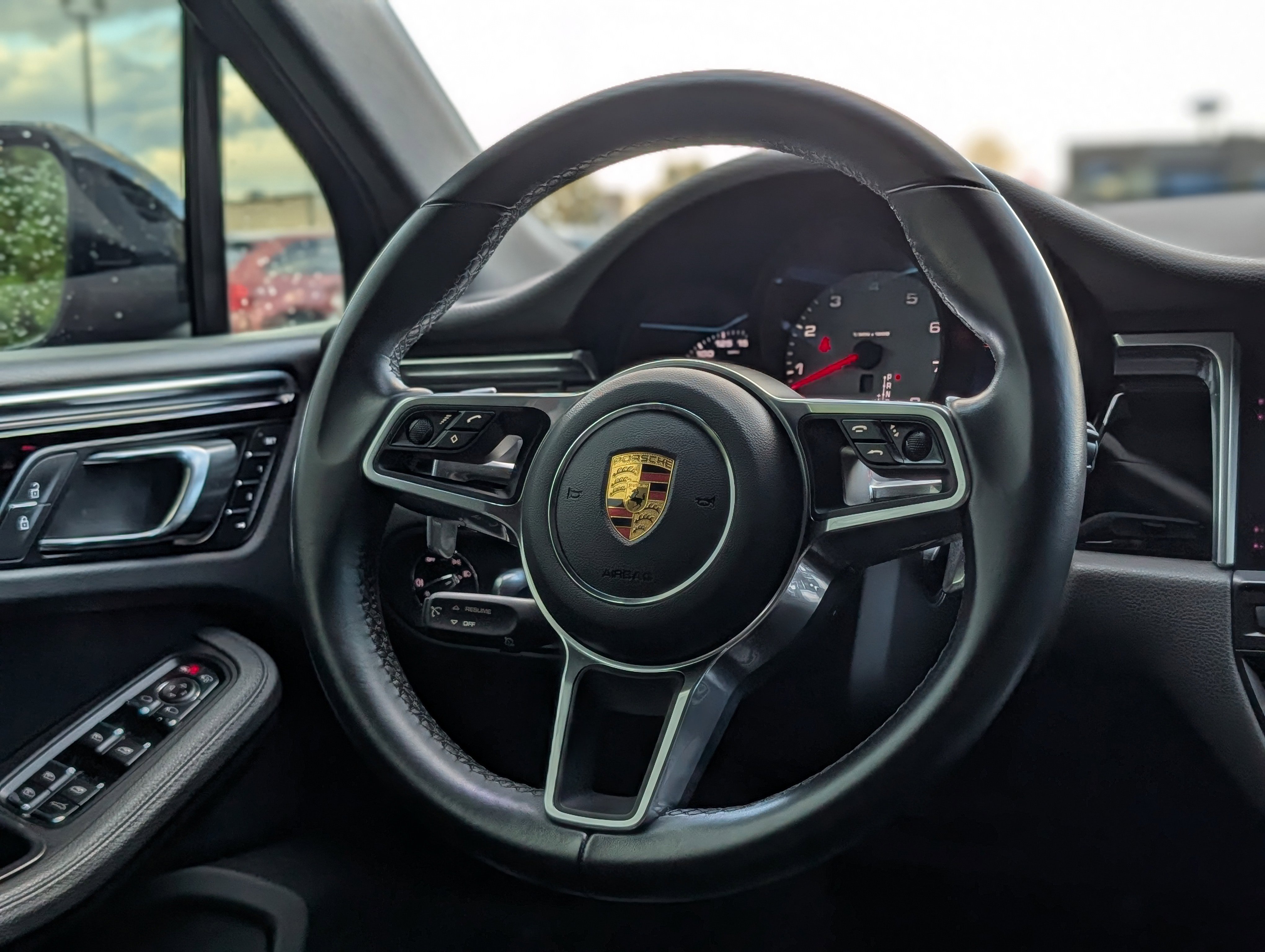 Used 2020 Porsche Macan S image 14