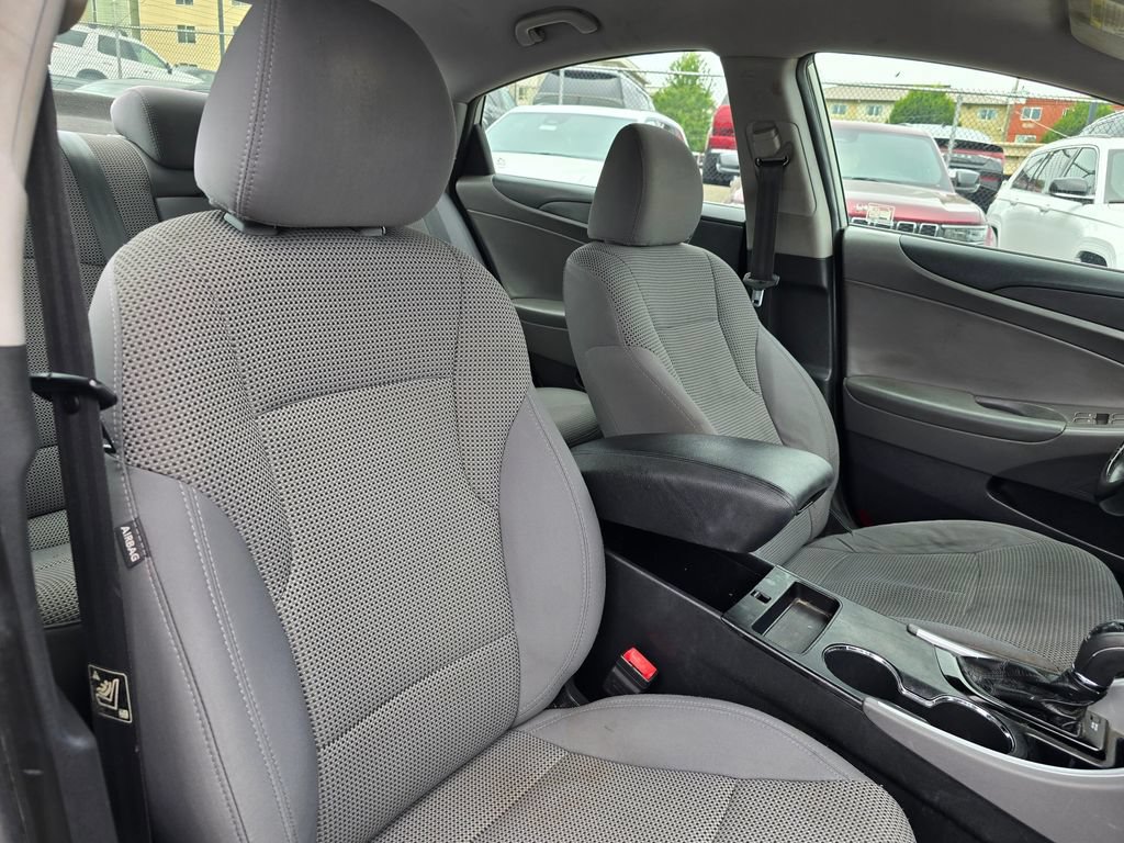 Used 2012 Hyundai Sonata GLS w/ Popular Equipment Pkg FWD image 10