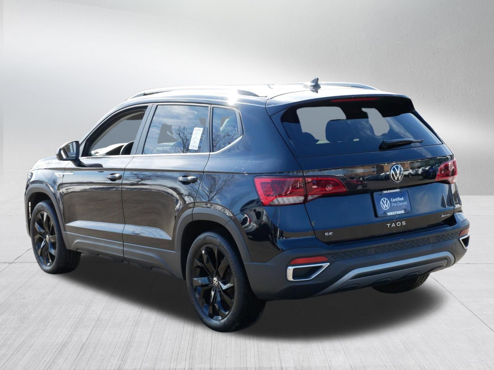 Certified 2023 Volkswagen Taos SE w/ Black Wheel Package image 5